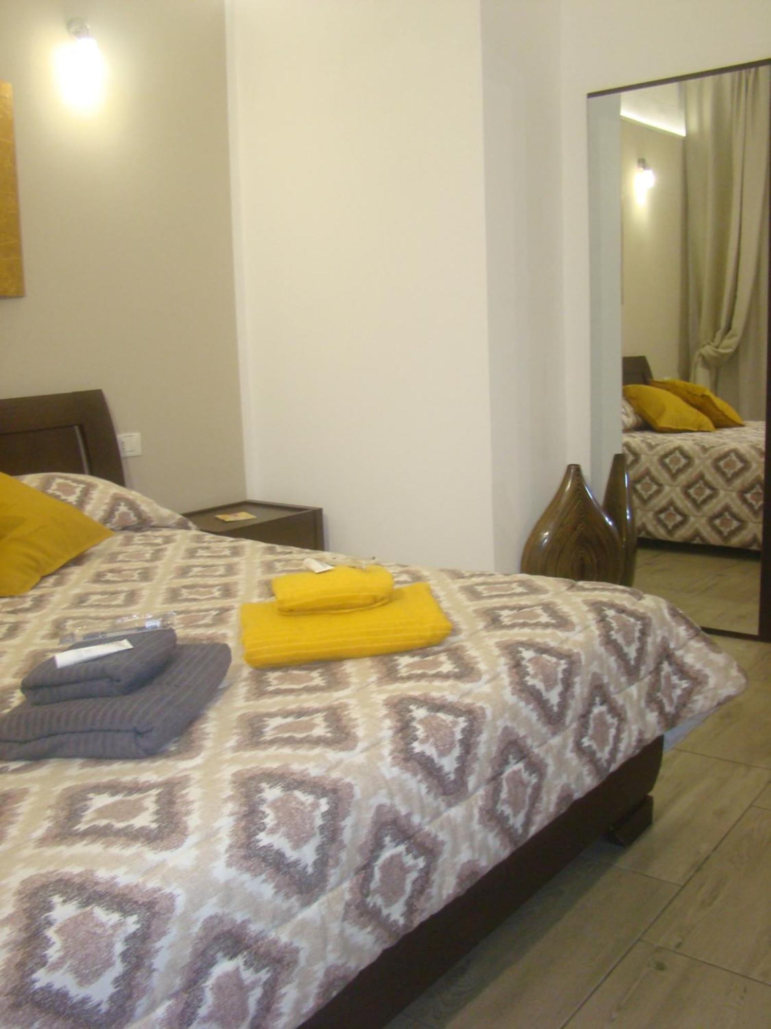 Exclusive House In The Center Apartamento Catânia Exterior foto